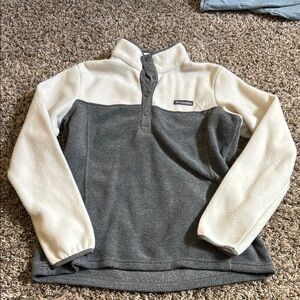 Women’s Columbia pull over hoodie size medium
